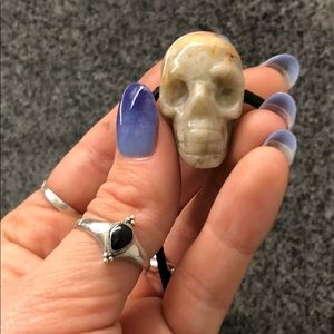 Natural agate skull necklace!